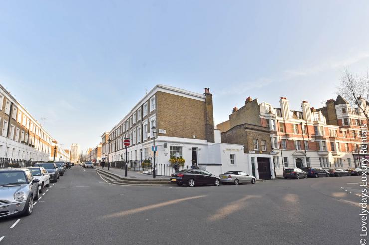 Lovelydays Luxury Rentals introduce you pictures of a huge charming flat in Pimlico, London.