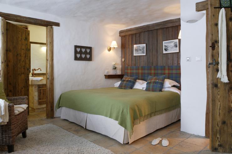 Lovelydays luxury service apartment rental - Val d'Isère - Chalet Pisteur - Owner - 10 bedrooms - 10 bathrooms - King bed - 49d3efc3e32d - Lovelydays