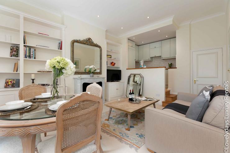 Lovelydays luxury service apartment rental - London - Kensington - Courtfield Road - Owner - 1 bedrooms - 1 bathrooms - Luxury living room - 4948b3a44fe9 - Lovelydays