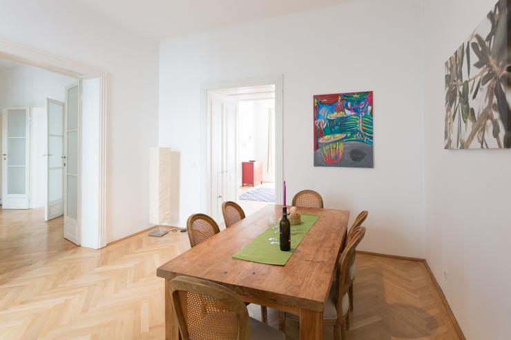 <p>Lovelydays Luxury Rentals introduce you pictures of a charming house in the heart of Vienna</p>
