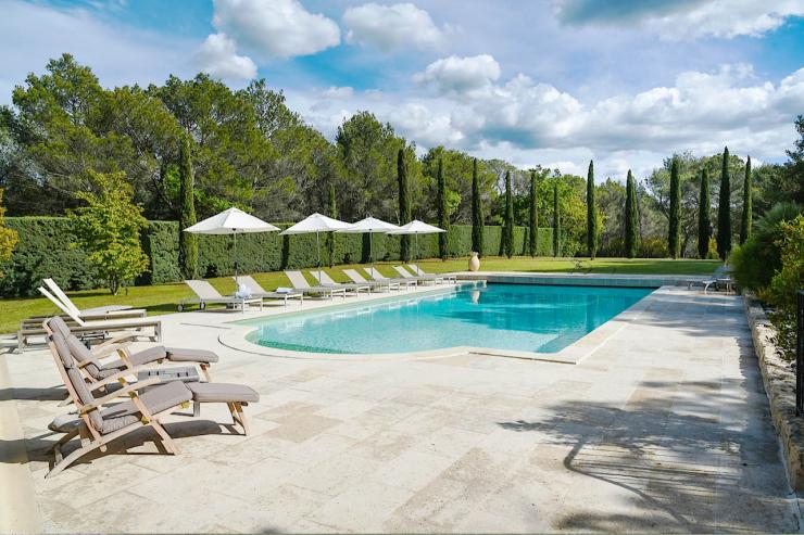 Lovelydays luxury service apartment rental - Aix en Provence and surroundings - La Chamade - Owner - 9 bedrooms - 7 bathrooms - Outside swimming pool - bda8bee95242 - Lovelydays