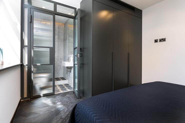 Lovelydays luxury service apartment rental - Soho - Oxford Street IV - Lovelysuite - 2 bedrooms - 2 bathrooms - Queen bed - 5 star apartments in london - fa3cff166fea - Lovelydays