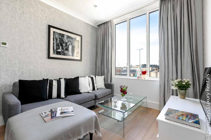 Lovelydays luxury service apartment rental - London - Covent Garden - Prince's House 606 - Lovelysuite - 2 bedrooms - 1 bathrooms - Luxury living room - 3ed511478fdf - Lovelydays