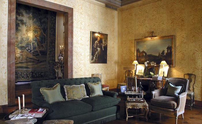 <p>Lovelydays Luxury Rentals introduce you pictures of a charming house in the heart of Rome</p>