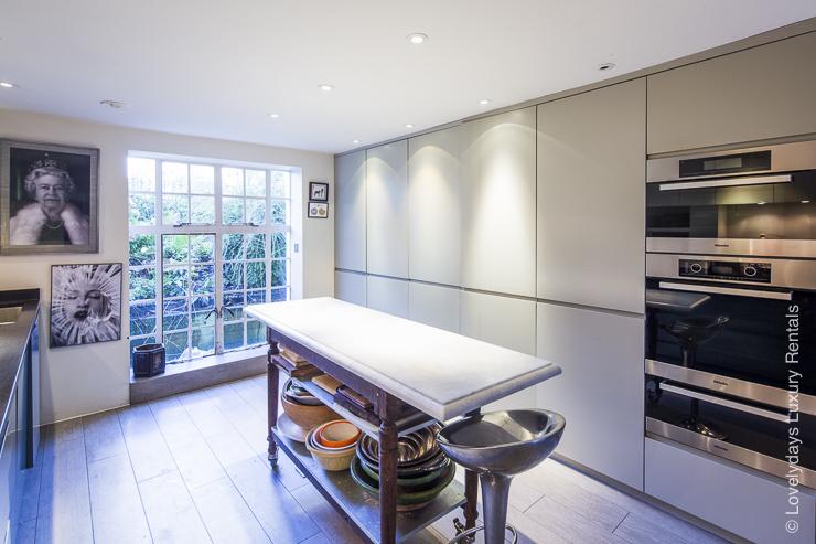 Lovelydays Luxury Rentals introduce Artiste House in the center of London, Notting Hill.