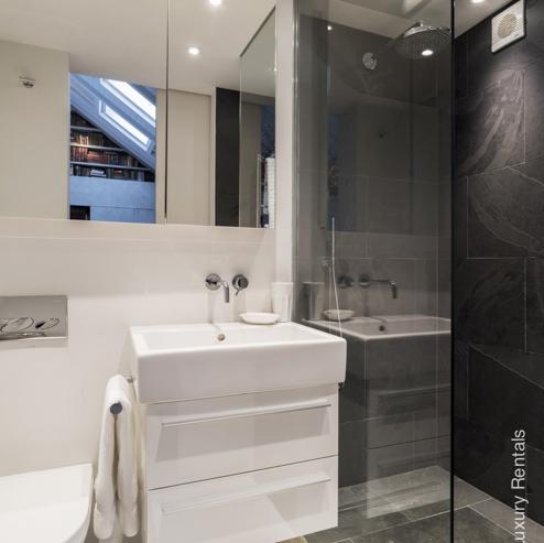 Lovelydays luxury service apartment rental - London - Notting Hill - Monmouth Place - Lovelysuite - 1 bedrooms - 1 bathrooms - Lovely shower - b0618af5b204 - Lovelydays