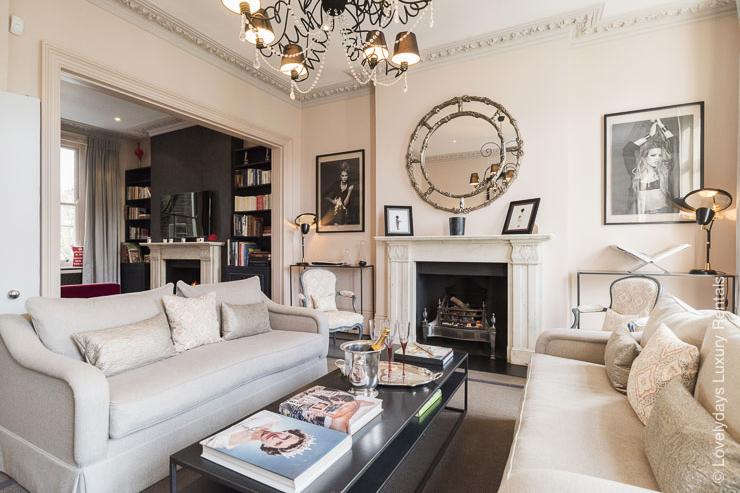 Lovelydays Luxury Rentals introduce you pictures of a charming apartment in Chelsea, London.